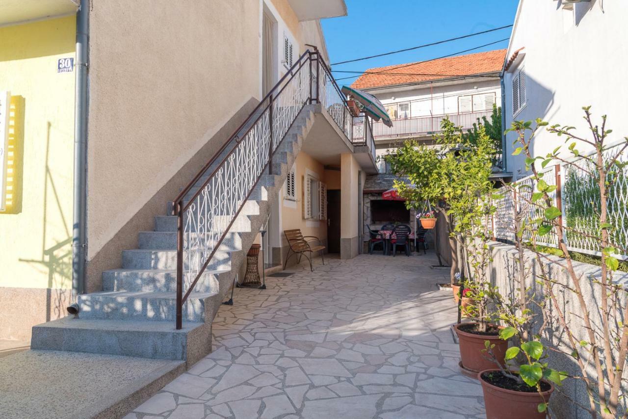 Apartment Danijela II Шибеник Экстерьер фото