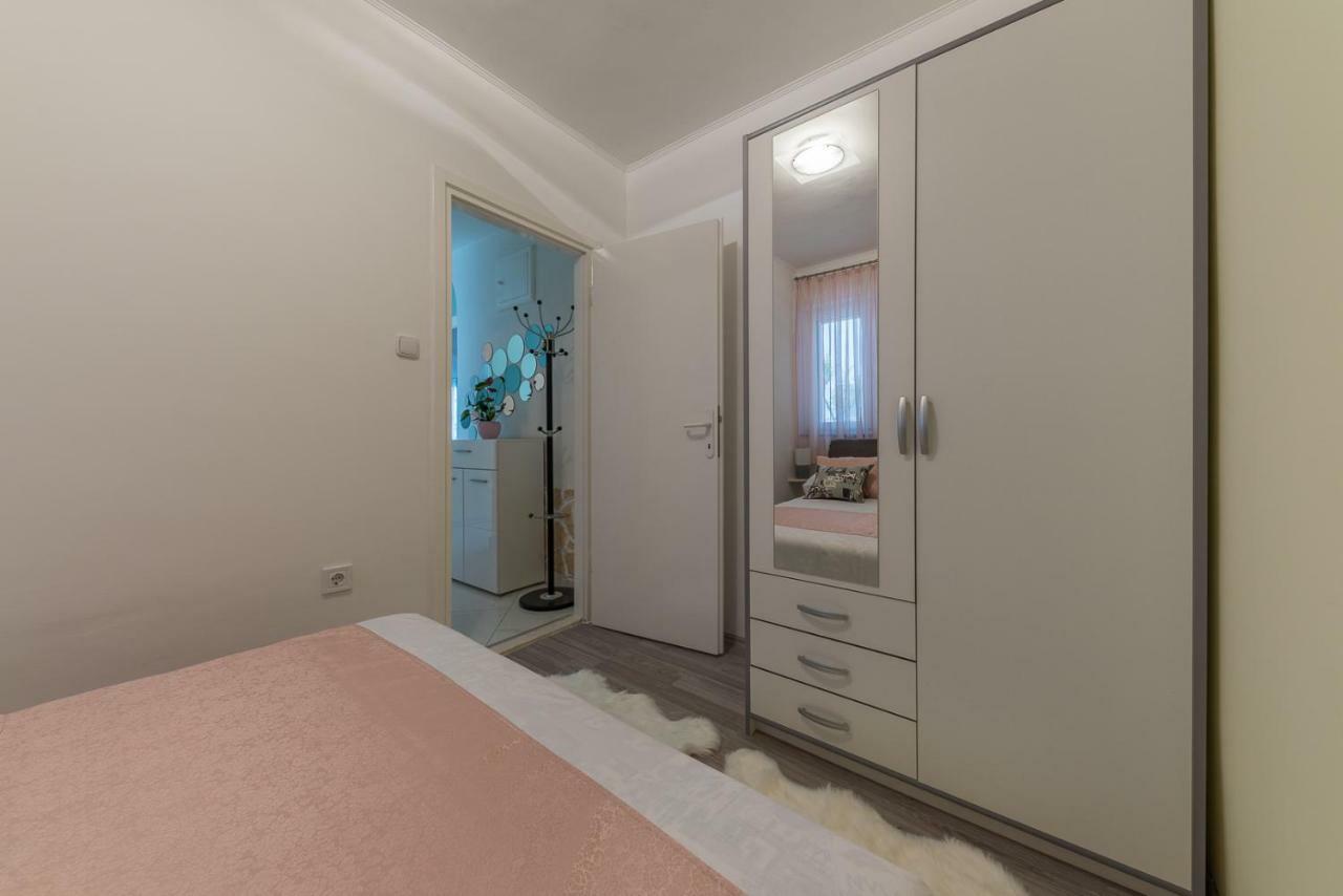 Apartment Danijela II Шибеник Экстерьер фото